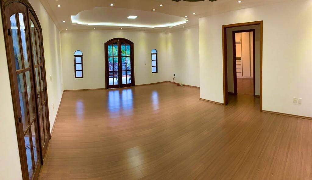 Casa, 3 quartos, 328002 m² - Foto 1