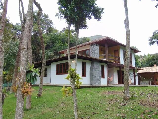 Casa, 4 quartos, 270 m² - Foto 1