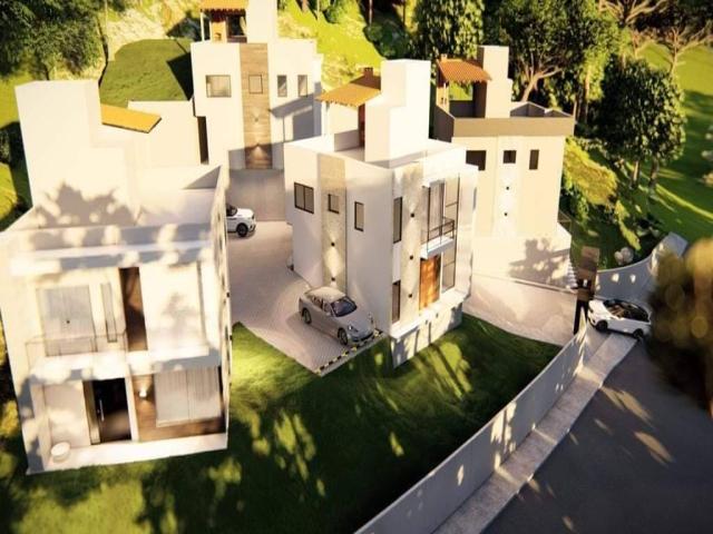 Casa para Venda em Nova Friburgo - 2