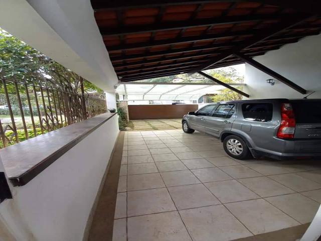 Casa para Venda em Nova Friburgo - 2