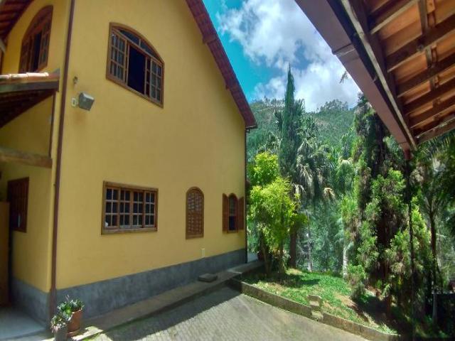 Casa para Venda em Nova Friburgo - 2